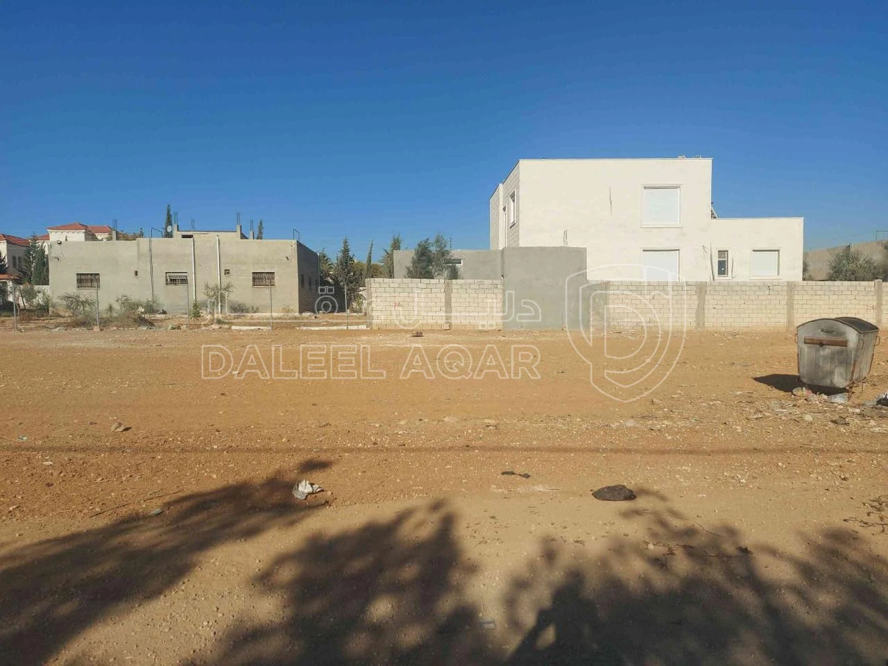 أرض في عمان - ارا ضي الموقر  - 27,000 دأ - صورة 1